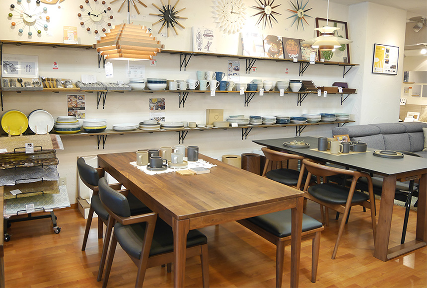 東京都23区内唯一の店舗！シンプル＆モダン家具専門店クラスティーナ
