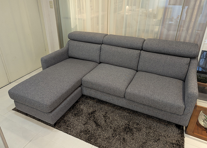 KF-10【ご来店頂ける方限定】新入荷 アウトレット 2.5シーターソファ 黒