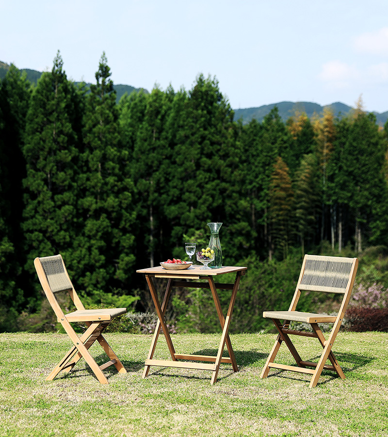 非日常感を愉しむことができるガーデンファニチャー - ソファー