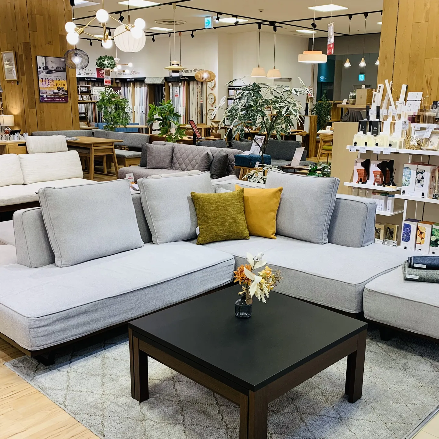 ナチュラルインテリア クラスティーナ小田原ダイナシティ店をご紹介