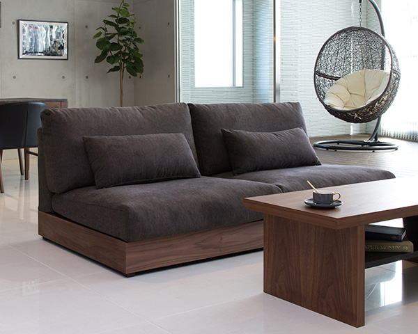 ソファーで紡ぐ上質なインテリア空間｜クラスティーナインターファニチャー